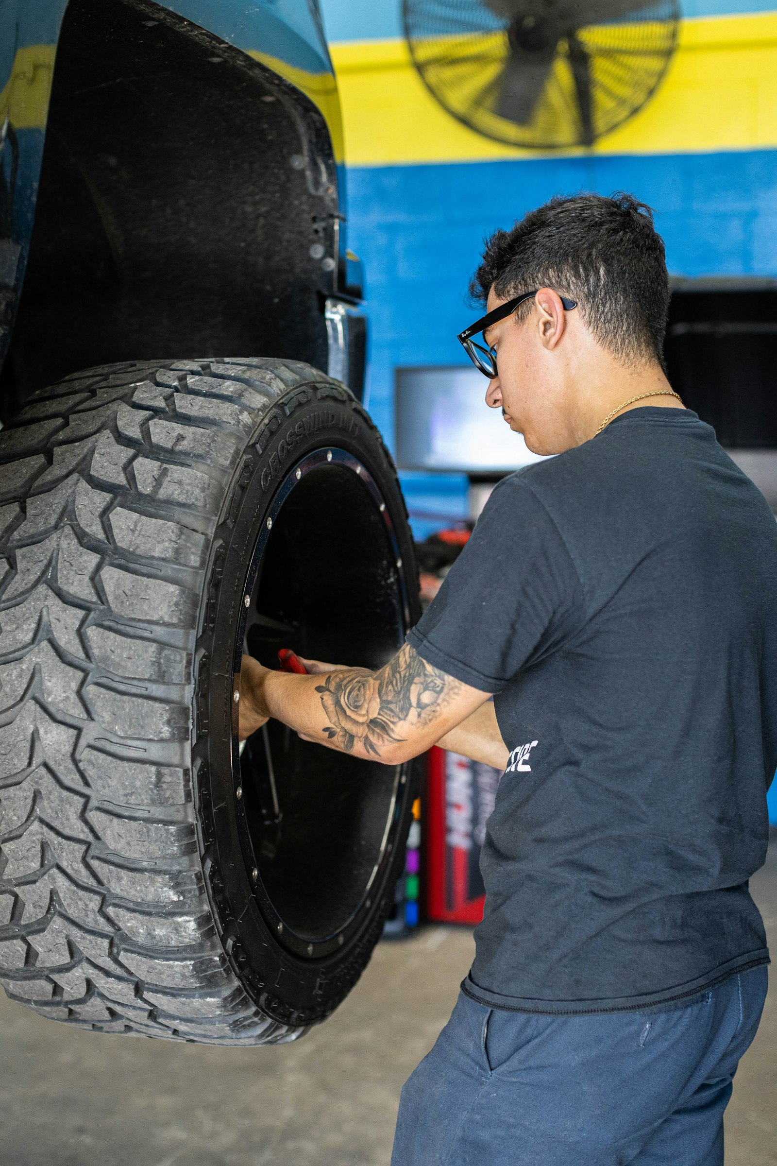 Brake and wheel repair service